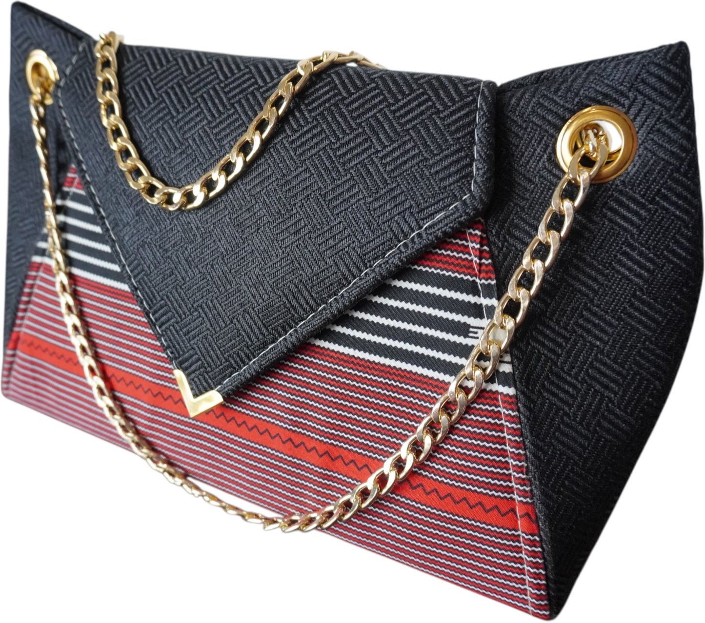 Elegant Echo: Black Handbag with Striking African Print – Limited Edition