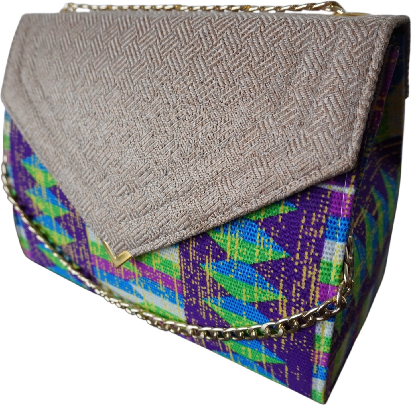 Vibrant Harmony: African Handbag with Balanced Color Fusion – Limited Stock!