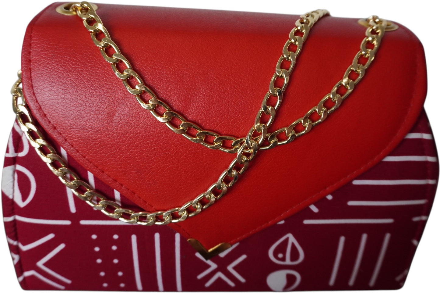 Scarlet Horizon: Red Faux Leather Handbag with Bold Red and White African Print – Limited Edition !